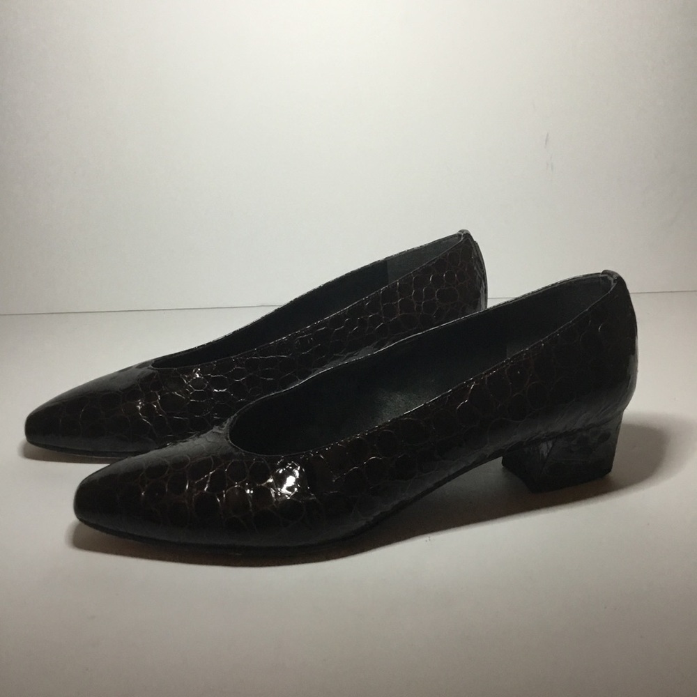 Stuart Weitzman Elegant Black Women's Shoes Size 7